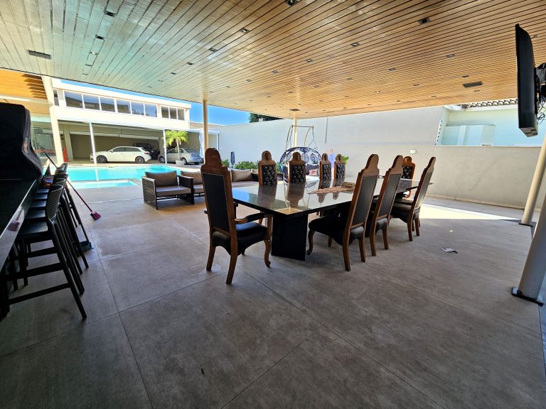 Excelente casa Triplex na Barra da Tijuca Excelente casa Triplex na Barra da Tijuca