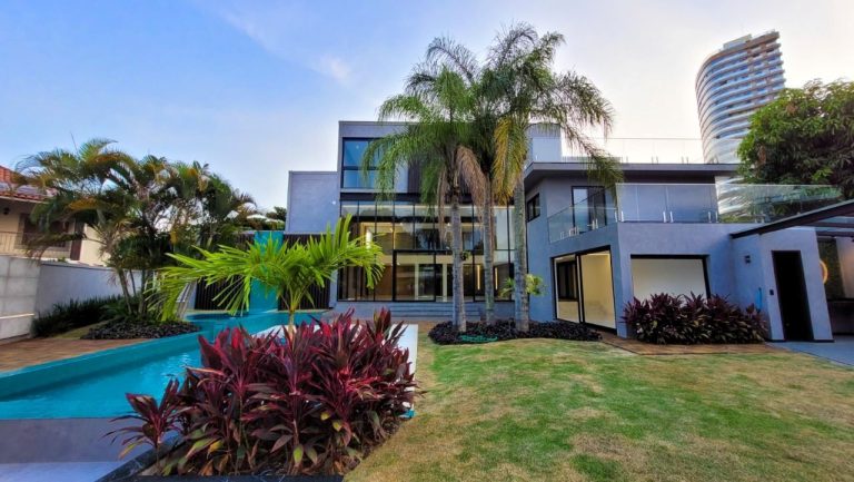Casa Triplex Condomínio Mansões Barra Da Tijuca Casa Triplex Condomínio Mansões Barra Da Tijuca