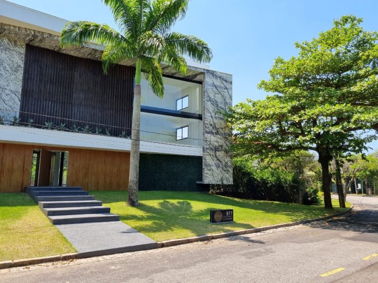 Casa Triplex Condomínio Mansões Barra Da Tijuca Casa Triplex Condomínio Mansões Barra Da Tijuca