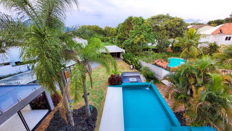 Casa Triplex Condomínio Mansões Barra Da Tijuca Casa Triplex Condomínio Mansões Barra Da Tijuca