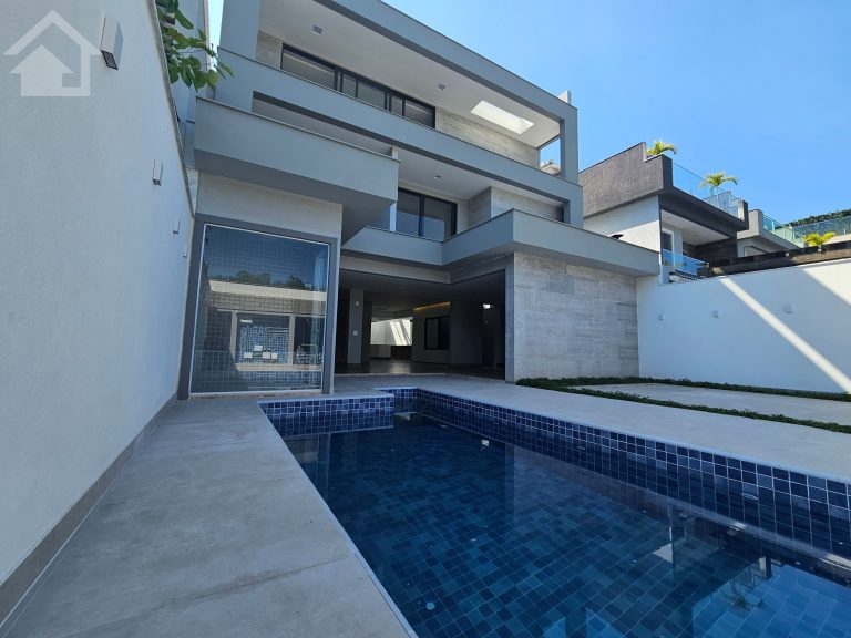 Casa Triplex Condomínio Art Life Recreio do Bandeirantes Casa Triplex Condomínio Art Life Recreio do Bandeirantes