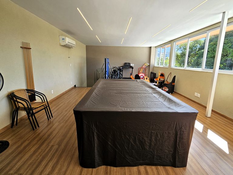 Excelente casa Triplex na Barra da Tijuca Excelente casa Triplex na Barra da Tijuca