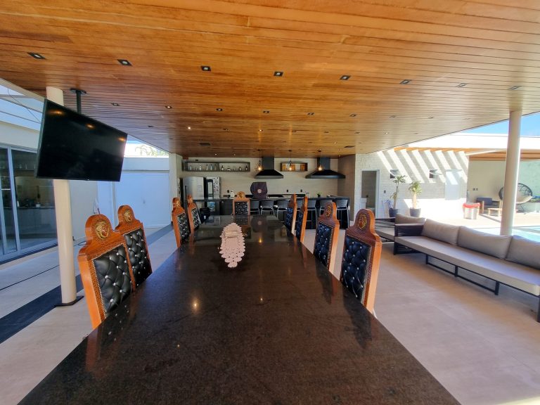 Excelente casa Triplex na Barra da Tijuca Excelente casa Triplex na Barra da Tijuca