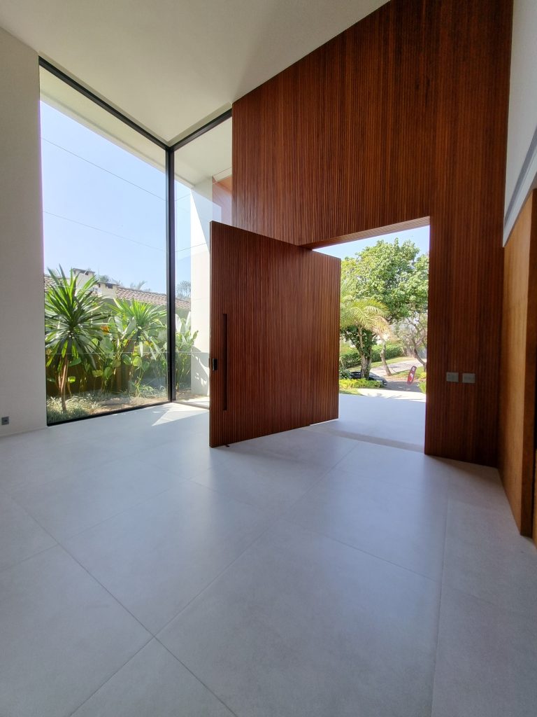 Casa Triplex Condomínio Mansões da Barra Casa Triplex Condomínio Mansões da Barra