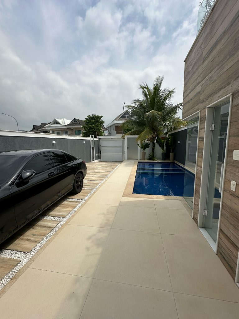 CASA DUPLEX OPORTUNIDADE NO CONDOMÍNIO RIVIERA DEL SOL / TODA MOBILIADA CASA DUPLEX OPORTUNIDADE NO CONDOMÍNIO RIVIERA DEL SOL / TODA MOBILIADA