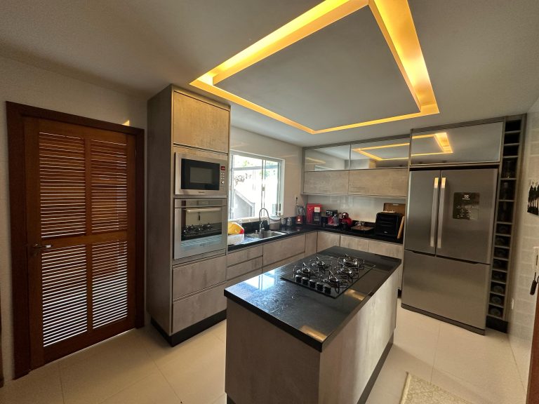 CASA DUPLEX OPORTUNIDADE NO CONDOMÍNIO RIVIERA DEL SOL / TODA MOBILIADA CASA DUPLEX OPORTUNIDADE NO CONDOMÍNIO RIVIERA DEL SOL / TODA MOBILIADA