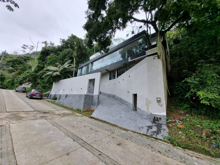 LINDA CASA EM MEIO A NATUREZA COND: BELA FLORESTA VARGEM PEQUENA LINDA CASA EM MEIO A NATUREZA COND: BELA FLORESTA VARGEM PEQUENA