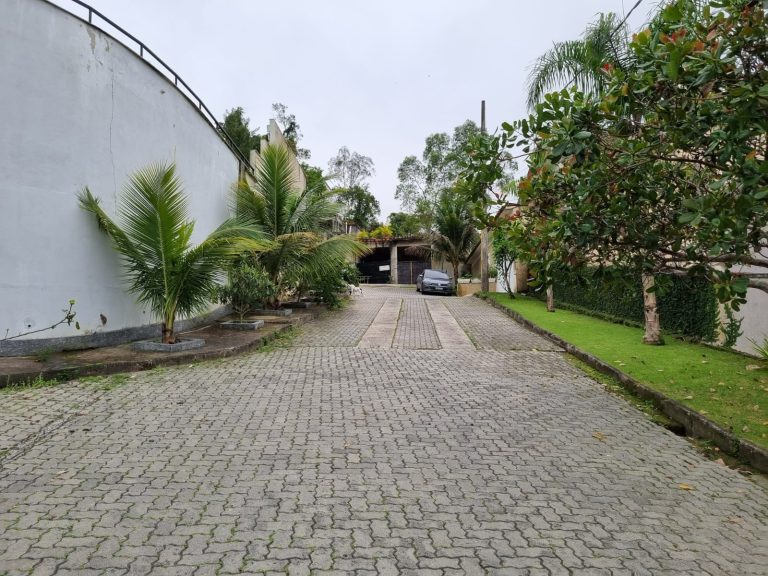 LINDA CASA EM MEIO A NATUREZA COND: BELA FLORESTA VARGEM PEQUENA LINDA CASA EM MEIO A NATUREZA COND: BELA FLORESTA VARGEM PEQUENA