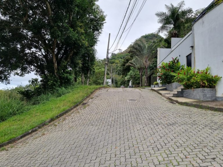 LINDA CASA EM MEIO A NATUREZA COND: BELA FLORESTA VARGEM PEQUENA LINDA CASA EM MEIO A NATUREZA COND: BELA FLORESTA VARGEM PEQUENA