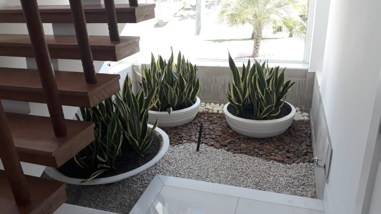 CONDOMINÍO MANSÕES DA BARRA IMÓVEL ÚNICO COM 5 ACESSOS INDEPENDENTES, 3 VAGAS DE GARAGEM COBERTAS, HOME OFFICE COM ENTRADA EXTERNA, SUÍTE MASTER COM 70M2, SUÍTE EM ANDAR INTERMEDIÁRIO PARA HOME THEATER/VISITA, CASA DE HÓSPEDES COMPLETA, ÁREA DE LAZER EXTENSA COM JARDIM CONDOMINÍO MANSÕES DA BARRA IMÓVEL ÚNICO COM 5 ACESSOS INDEPENDENTES, 3 VAGAS DE GARAGEM COBERTAS, HOME OFFICE COM ENTRADA EXTERNA, SUÍTE MASTER COM 70M2, SUÍTE EM ANDAR INTERMEDIÁRIO PARA HOME THEATER/VISITA, CASA DE HÓSPEDES COMPLETA, ÁREA DE LAZER EXTENSA COM JARDIM