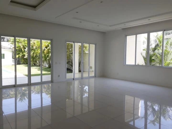 CONDOMINÍO MANSÕES DA BARRA IMÓVEL ÚNICO COM 5 ACESSOS INDEPENDENTES, 3 VAGAS DE GARAGEM COBERTAS, HOME OFFICE COM ENTRADA EXTERNA, SUÍTE MASTER COM 70M2, SUÍTE EM ANDAR INTERMEDIÁRIO PARA HOME THEATER/VISITA, CASA DE HÓSPEDES COMPLETA, ÁREA DE LAZER EXTENSA COM JARDIM CONDOMINÍO MANSÕES DA BARRA IMÓVEL ÚNICO COM 5 ACESSOS INDEPENDENTES, 3 VAGAS DE GARAGEM COBERTAS, HOME OFFICE COM ENTRADA EXTERNA, SUÍTE MASTER COM 70M2, SUÍTE EM ANDAR INTERMEDIÁRIO PARA HOME THEATER/VISITA, CASA DE HÓSPEDES COMPLETA, ÁREA DE LAZER EXTENSA COM JARDIM